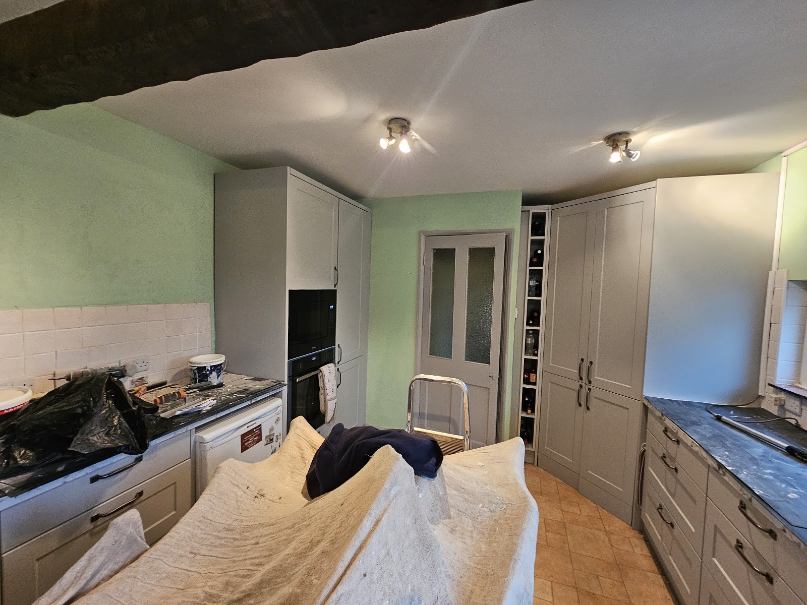Country kitchen redecoration by H&C Cleaning and Maintenance in Hailsham